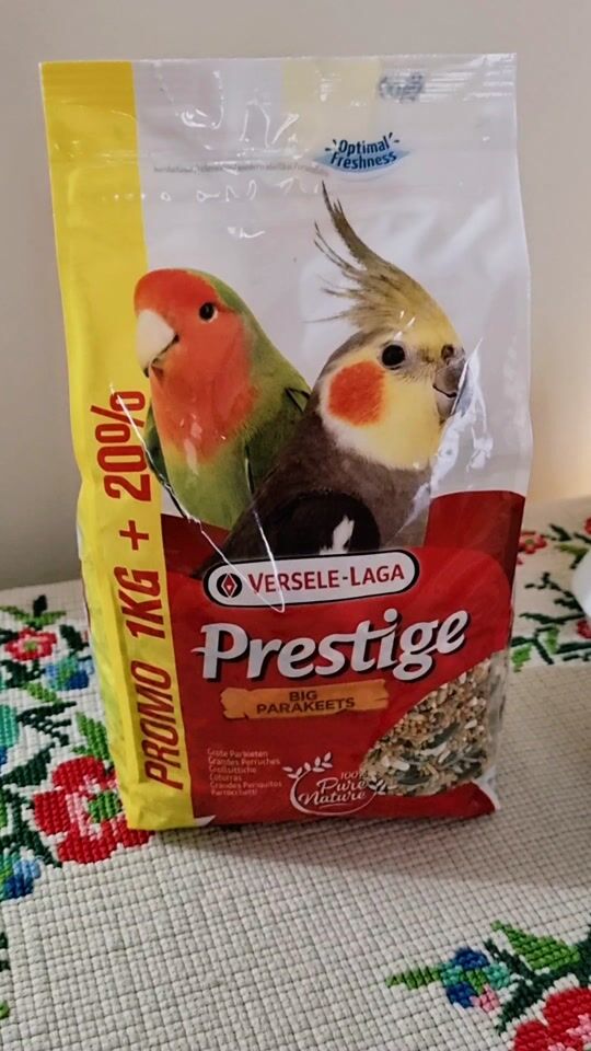 Recenzie pentru hrana Versele Laga Prestige Big pentru papagali medii 1kg