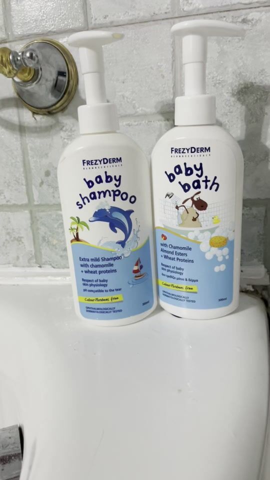 Frezyderm Baby Shampoo με Χαμομήλι 300ml με Αντλία & Δώρο 300ml