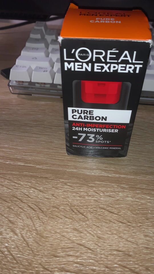 Review for L'Oreal Paris Men Expert Pure Carbon Anti-Spot Men's Face Cream for Hydration & Imperfections 50ml