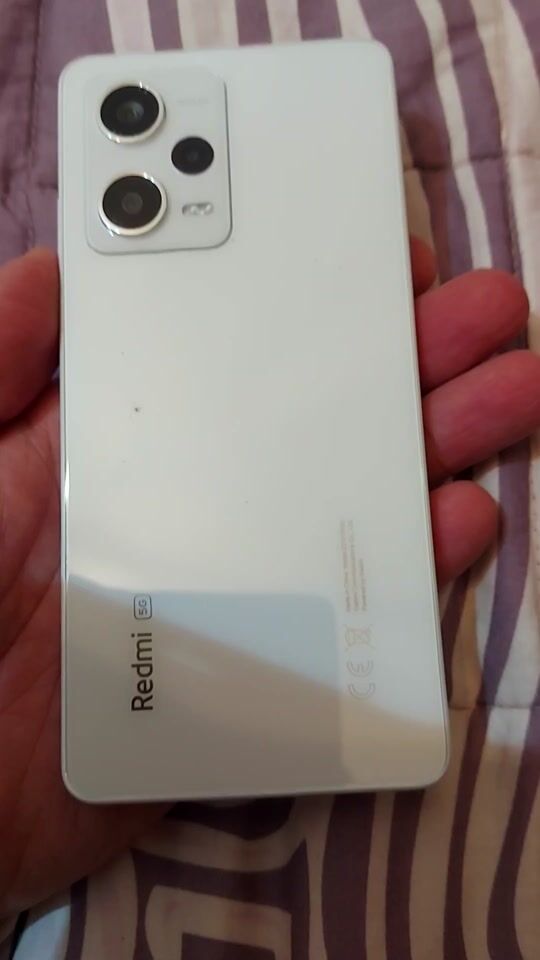 Recenzie pentru Xiaomi Redmi Note 12 Pro NFC 5G Dual SIM (8GB/256GB) Negru de la miezul nopții