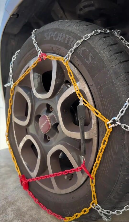 Non-slip snow chains, easy to install