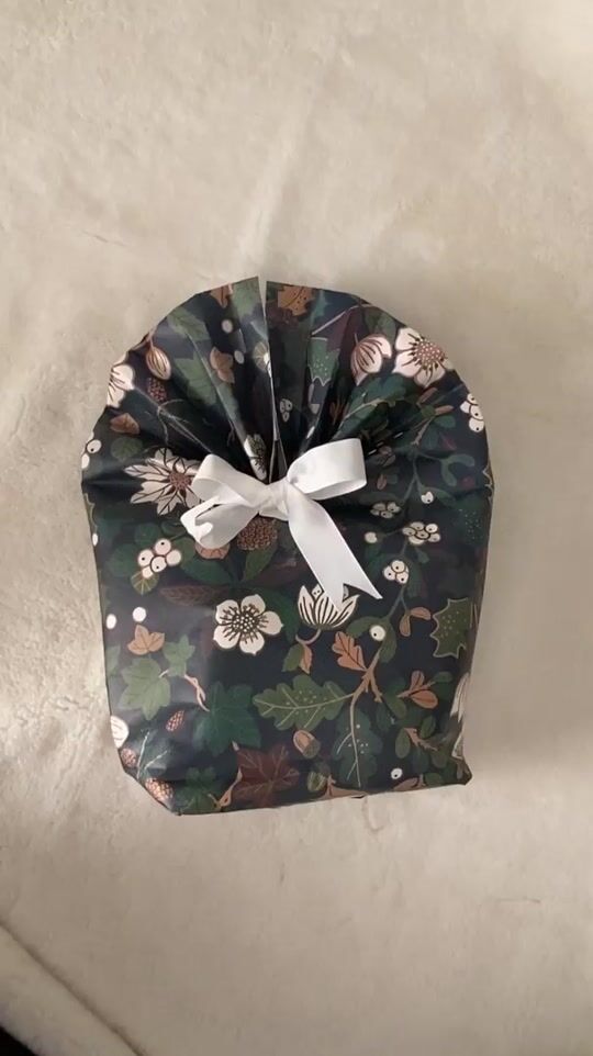 Πως να τυλίξεις δώρο σε ακανόνιστο σχήμα 🎁
