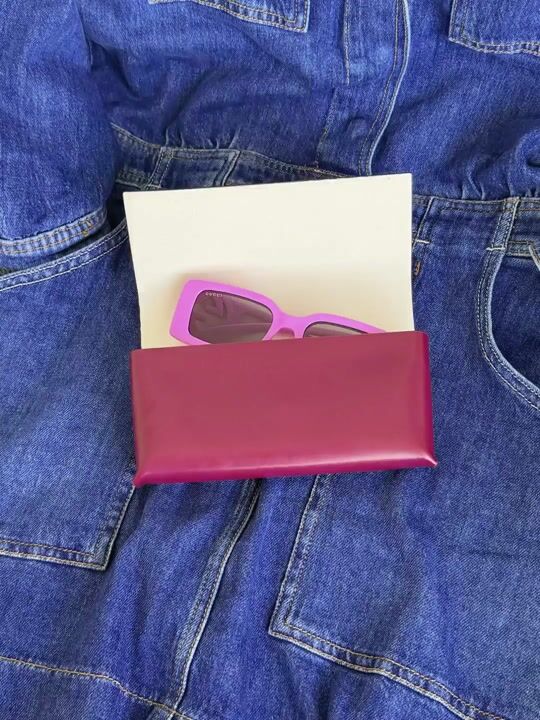 Pink Gucci sunglasses close ups 😎