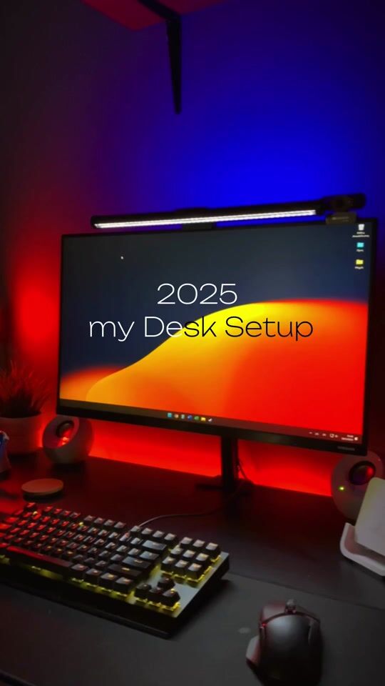 2025 my Desk Setup 🖥️