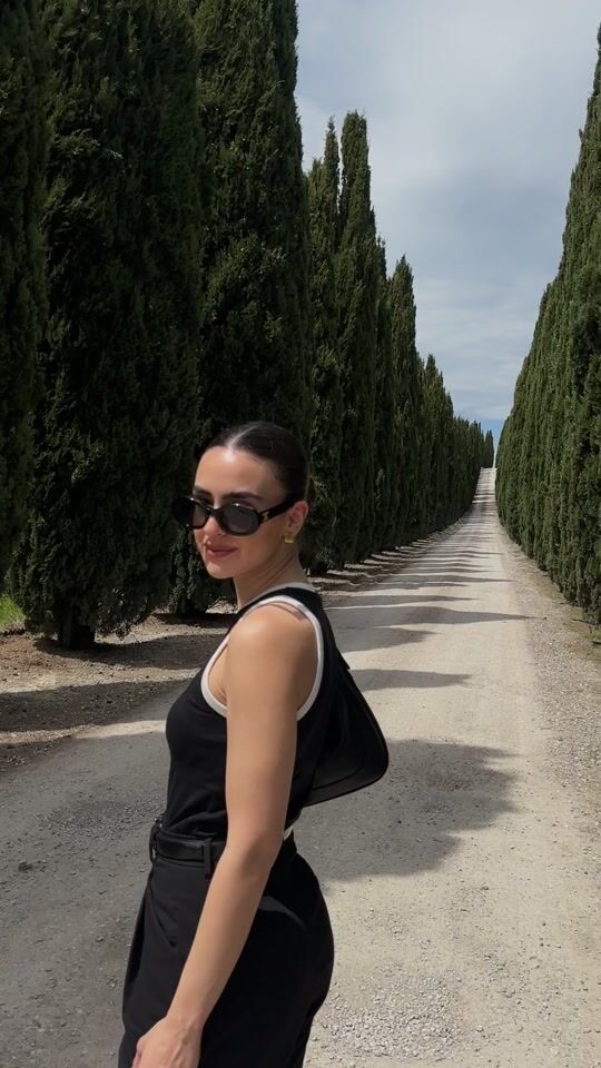 Black Outfit for a day in Tuscany 🫶🏼