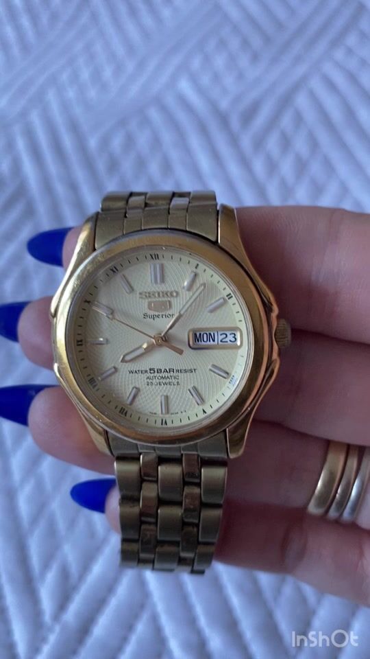 Δώρο από τον πατέρα μου που έχω λατρέψει. Το καλύτερο ρολόι!!!