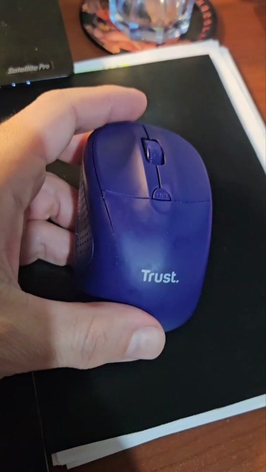EXCELENT! Încredere în mouse-ul wireless albastru Primo