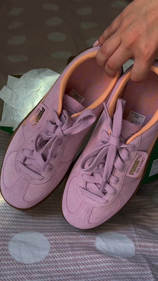 New colourful sneakers🌷🎀👟
