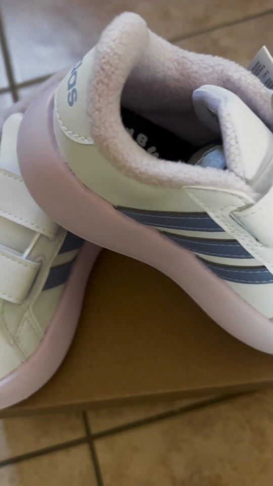 Adidas Grand Court kids' sneakers with Velcro