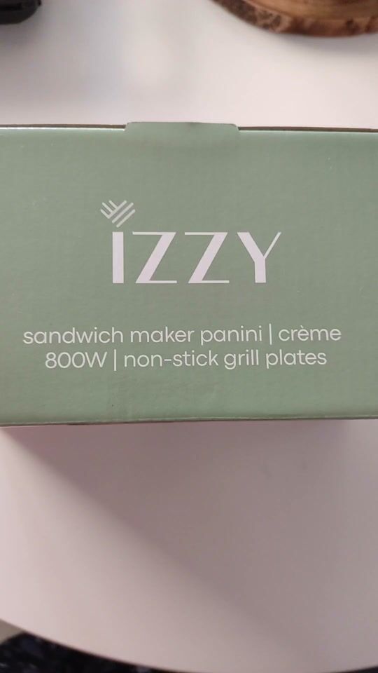 Τοστιέρα IZZY 🥪!!! Sandwiches & Grill.