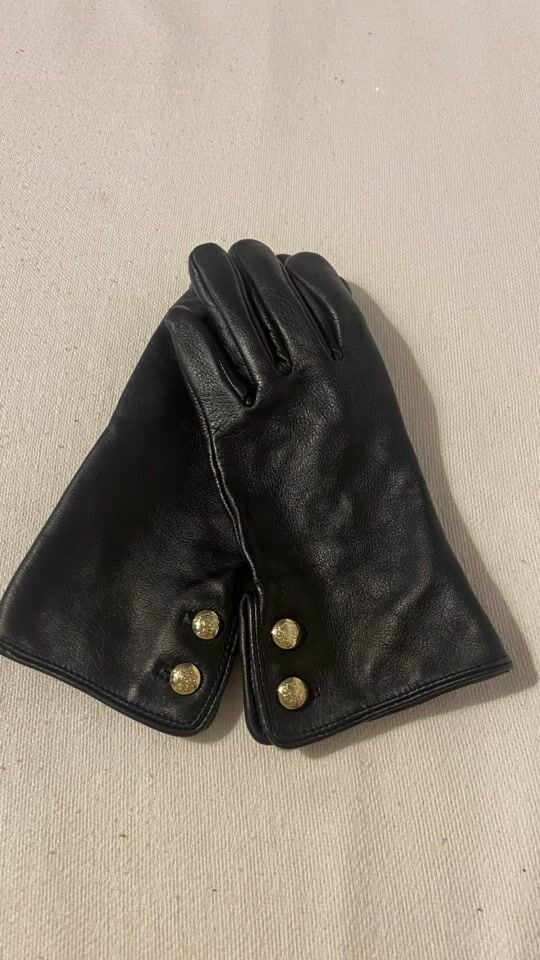 Ralph Lauren Leather Touch Gloves for Easy Smartphone Use!