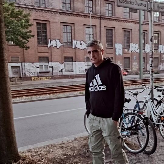 Stil urban Adidas în Berlin! ??