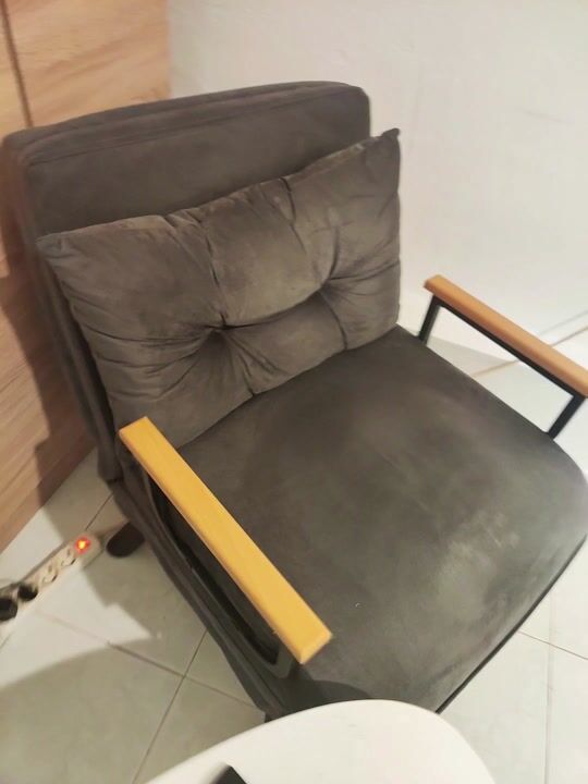 Καρέκλα πολυθρόνα άνετη και αναπαυτικη