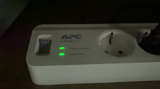 APC Surge Protector 5 Outlets with Switch and 1.83m Cable White
