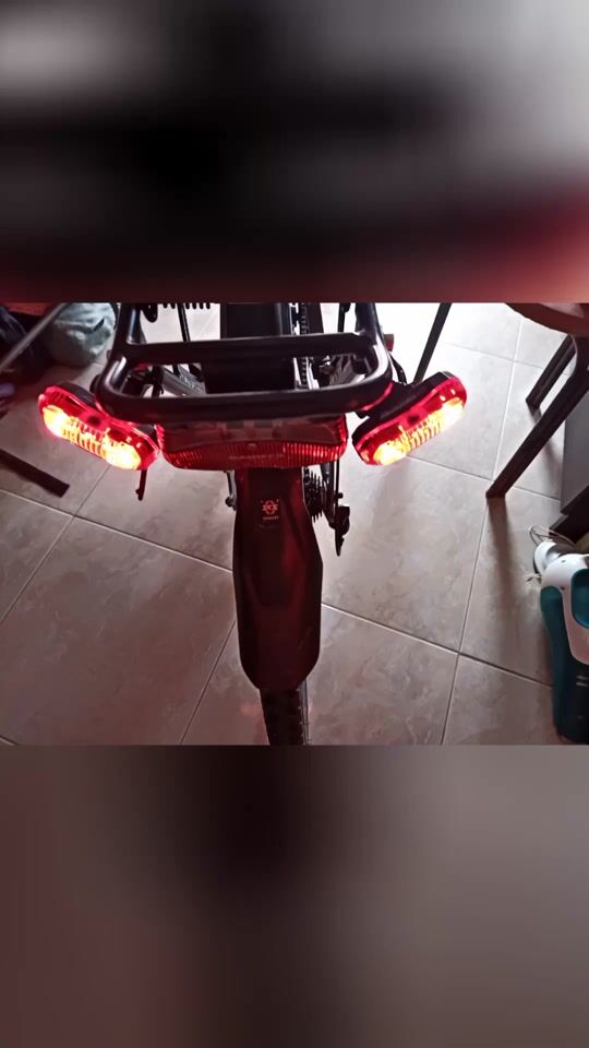 Review for Esperanza Polaris Rechargeable Rear Bike Light