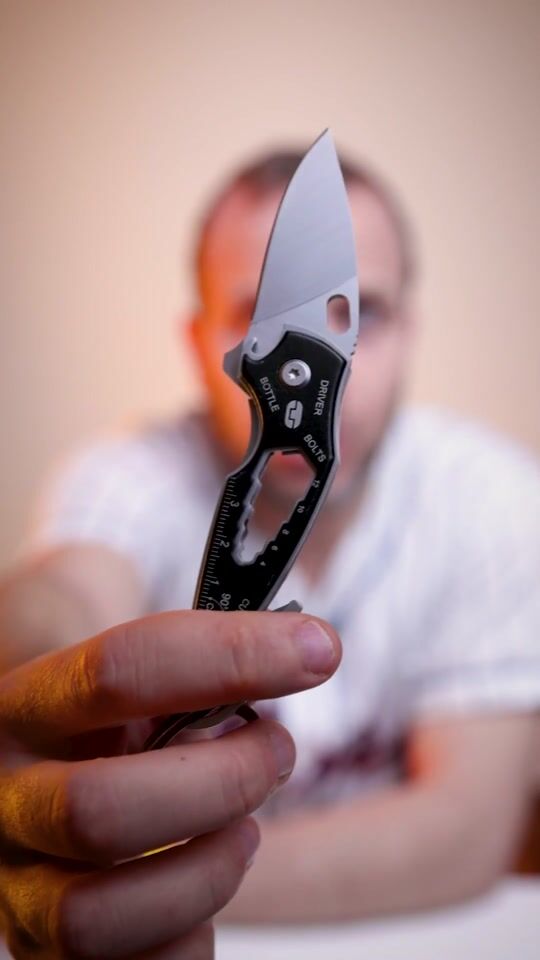 True Utility Smartknife