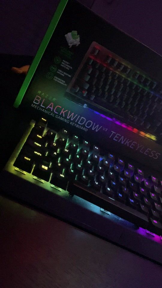 Razer keyboard κάτω από 100€
