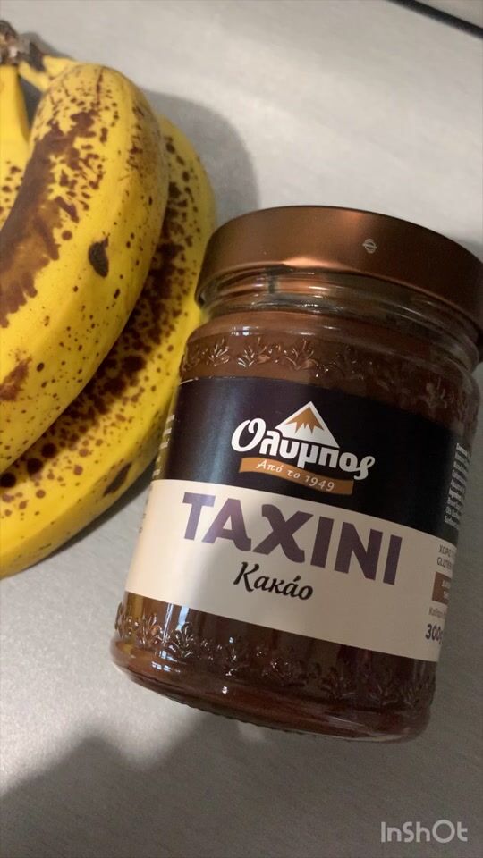 Is there a better breakfast than tahini with cocoa & banana?