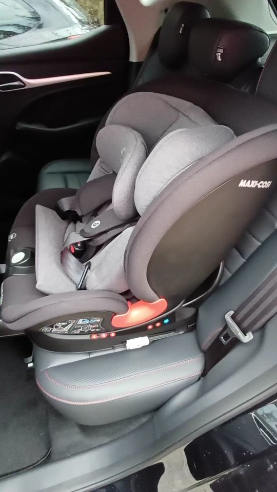 Scaun auto Maxi-Cosi Spinel 0-36 kg cu Isofix ?