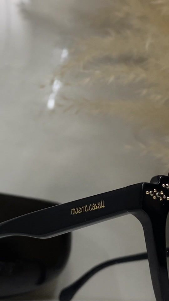 Beautiful and stylish Roberto Cavalli Montecarlo sunglasses ??