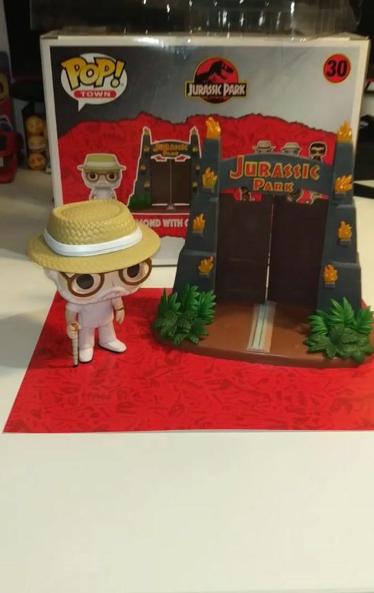Funko Pop! Town: Jurassic Park - John Hammond at the Gates 30 Special Edition (Exclusive)