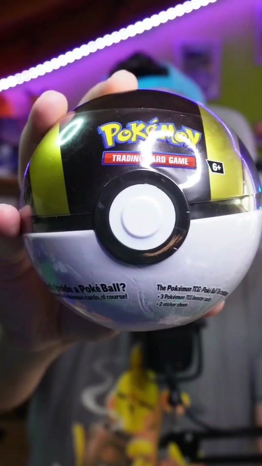 What's inside the new Pokeball Tins?