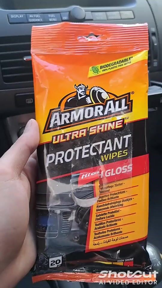 Armor All dashboard polishing wipes