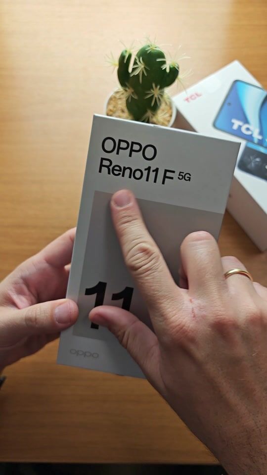Unboxing: Discover the Reno 11 F 5G: Technology and Style.