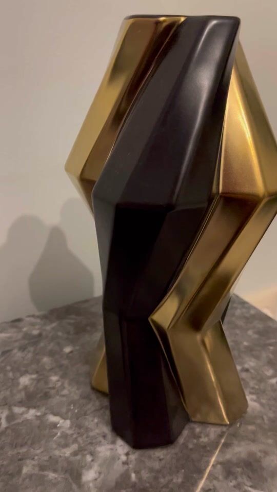 Vază decorativă ceramică Inart auriu/negru 14x14x25cm