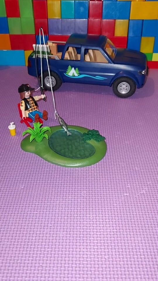 Playmobil Family Fun - Angeln am See mit dem Fischer