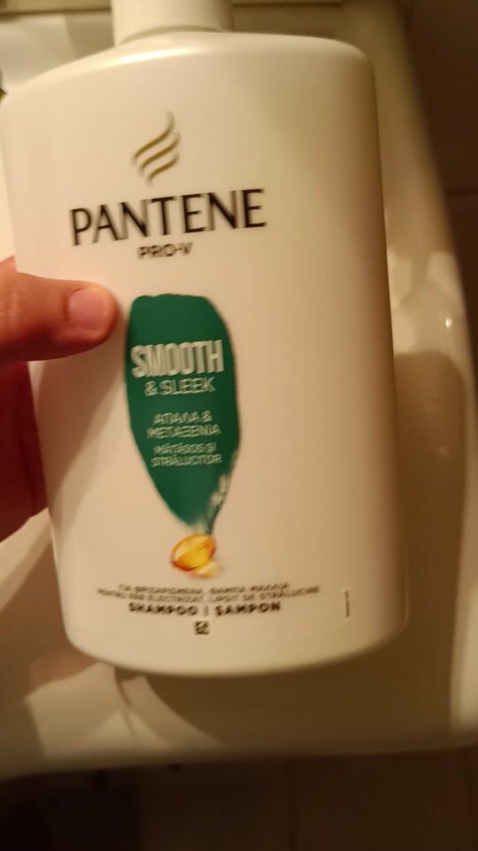 Pantene Pro-V Smooth & Sleek Shampoo 1000ml

