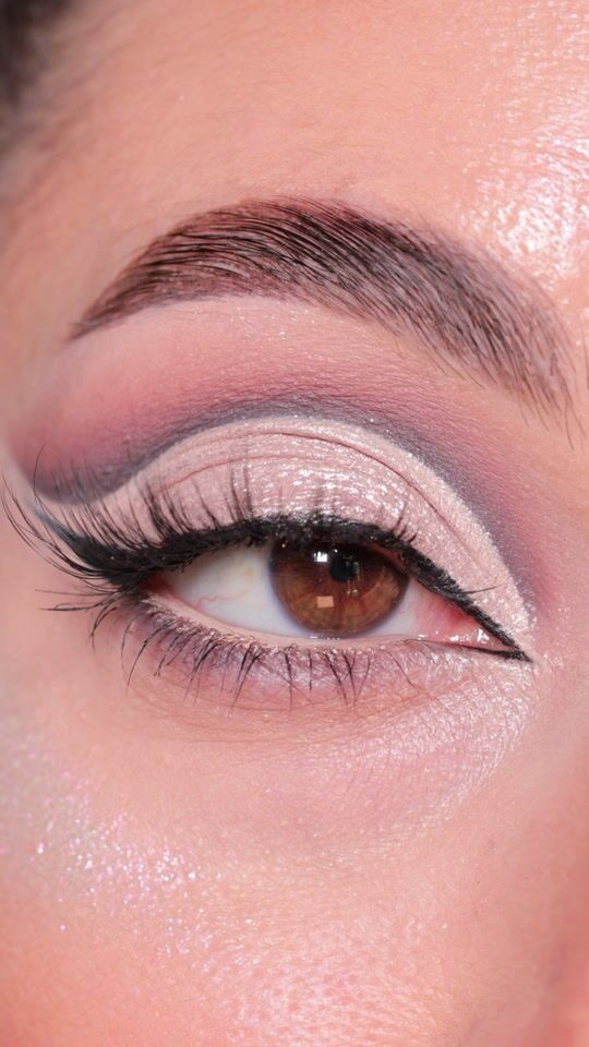 Learn makeup with me - Cutcrease eyes 💖