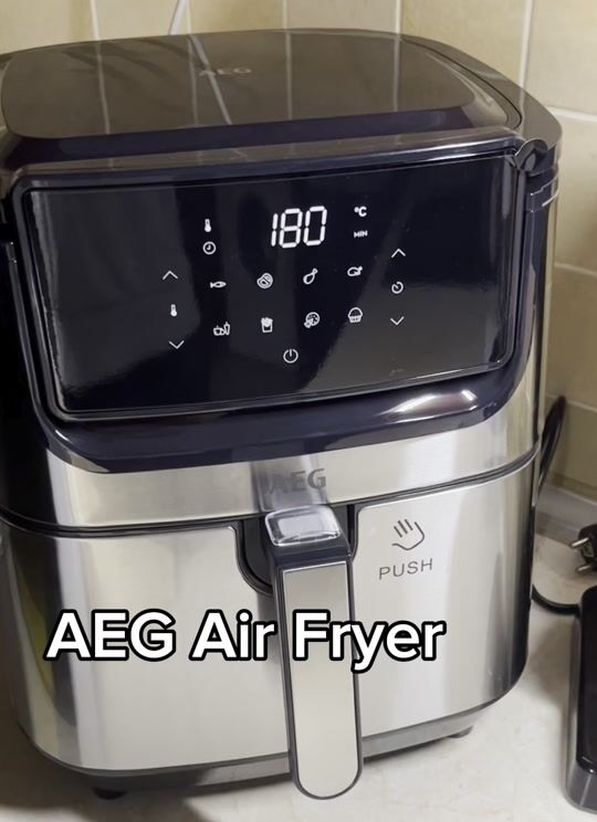 AEG AF6 1-4ST Air Fryer Review 🧑‍🍳