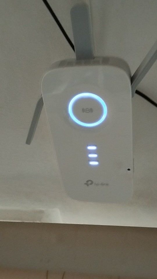 tp-link 450 μοντέλο προσοχή στης κεραίας για να έχετε καλύτερη εμβέλει