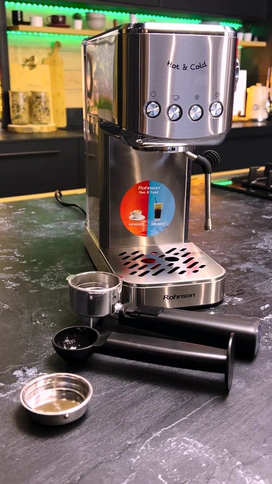 Tiramisu mit Espresso von der Rohnson Espressomaschine 1350W 20bar