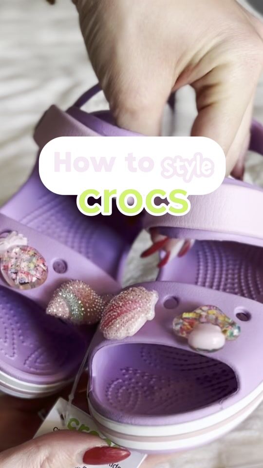 How to make children's crocks sandals even more fun ?