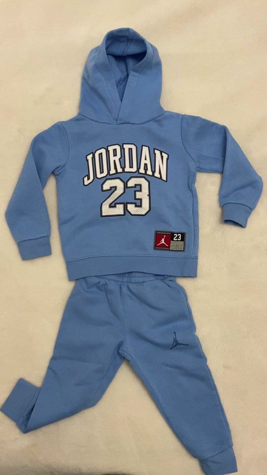Perfect kids' Jordan tracksuit in blue color! ?