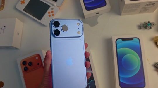 Η καλύτερη μπαταρία που έχει μπει σε iPhone . Iphone 18 pro, 18Pro max