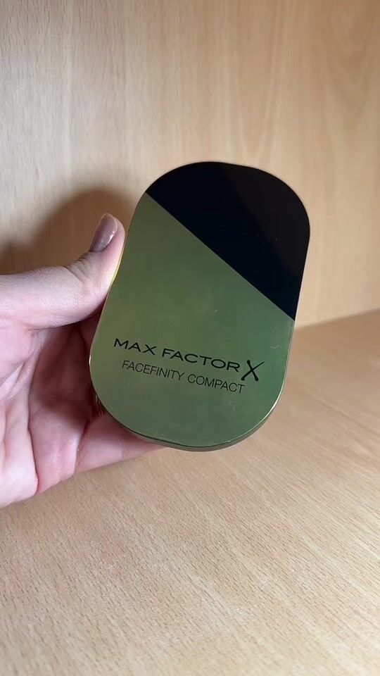Review: Max factor facefinity compact για το καθημερινό σου μακιγιάζ!!