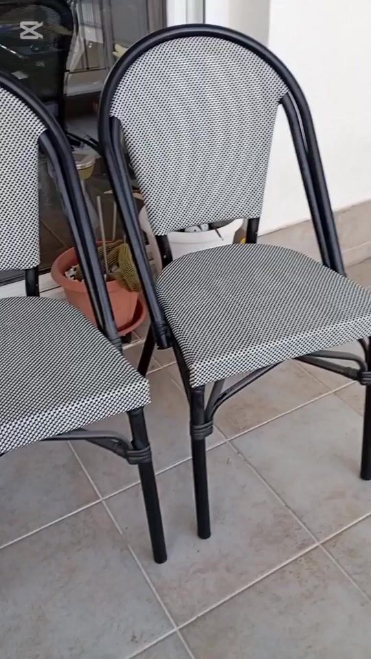 Revizuiți videoclipul scurt