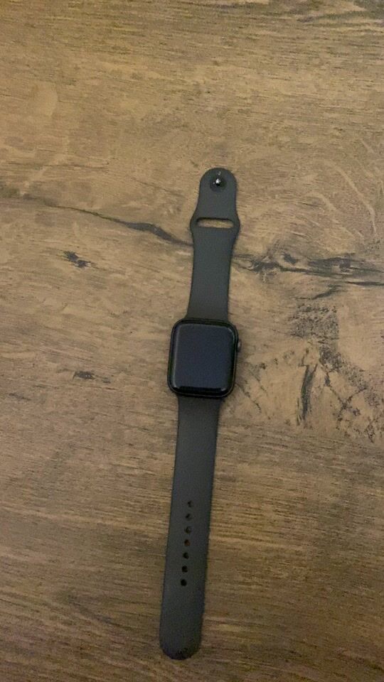 Apple Watch Series 6 Aluminium 40mm (Space Gray)