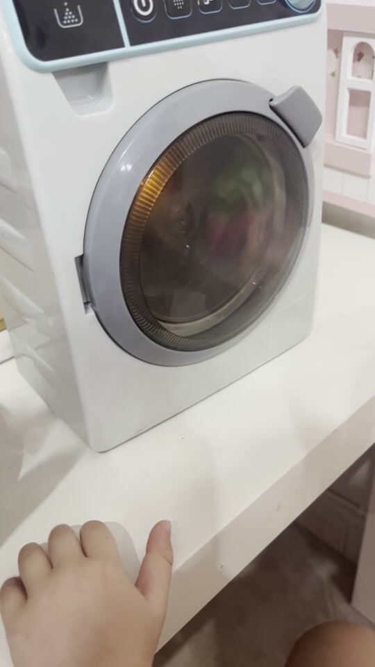 Children's washing machine with real sounds and motion