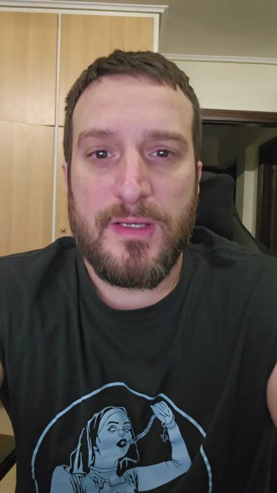 Прегледайте кратко видео