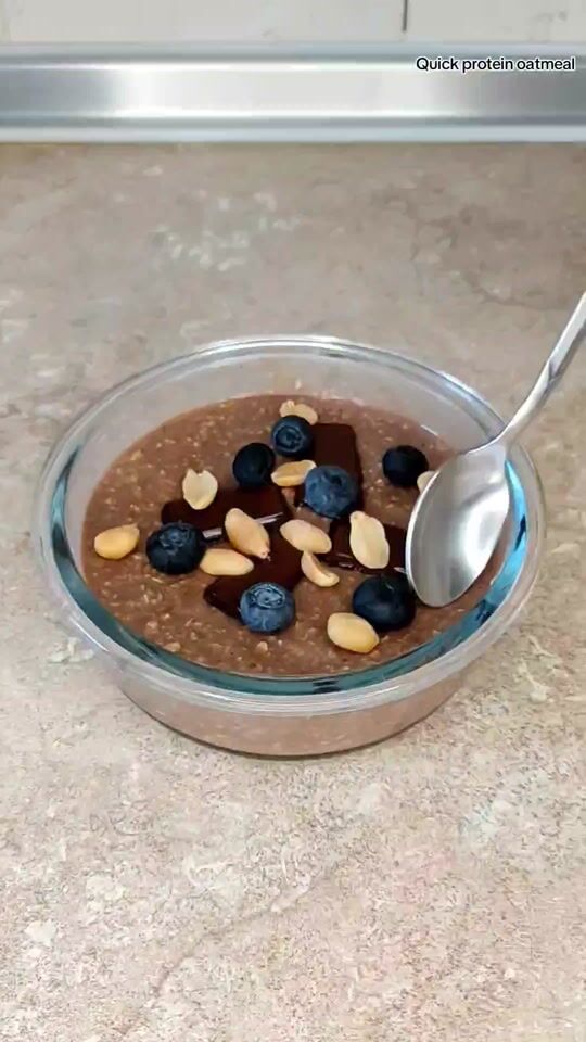 Quick Chocolate Oatmeal with Optional Protein