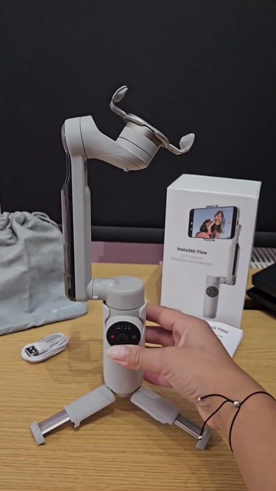 Unboxing: Top Gimbal Insta360 Flow for Professional Shots!