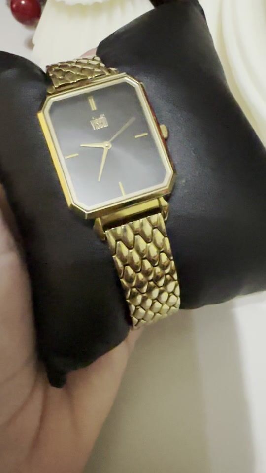 I found the most stylish watch for all hours!