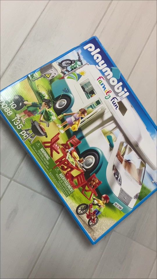 Playmobil Οικογενειακό Τροχόσπιτο !