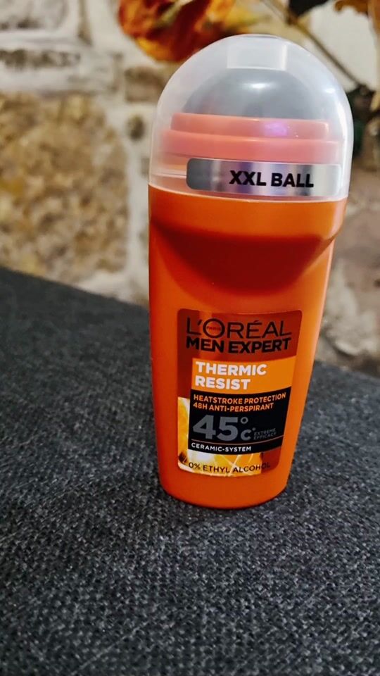 Recenzie pentru Deodorant L'Oreal Paris Men Expert Thermic Resist 45°C Roll-On 48h 50ml