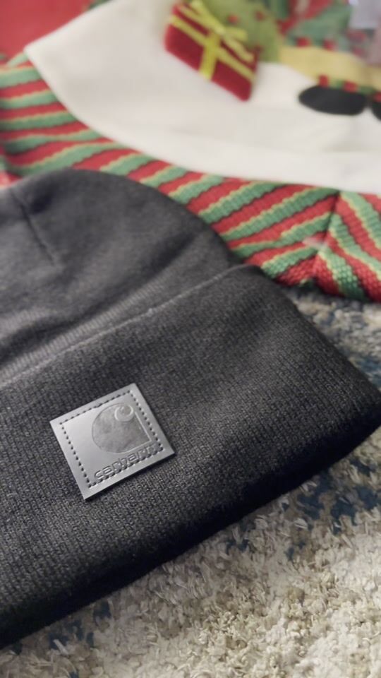 Carhartt unisex beanie.. the perfect gift for Christmas ??
