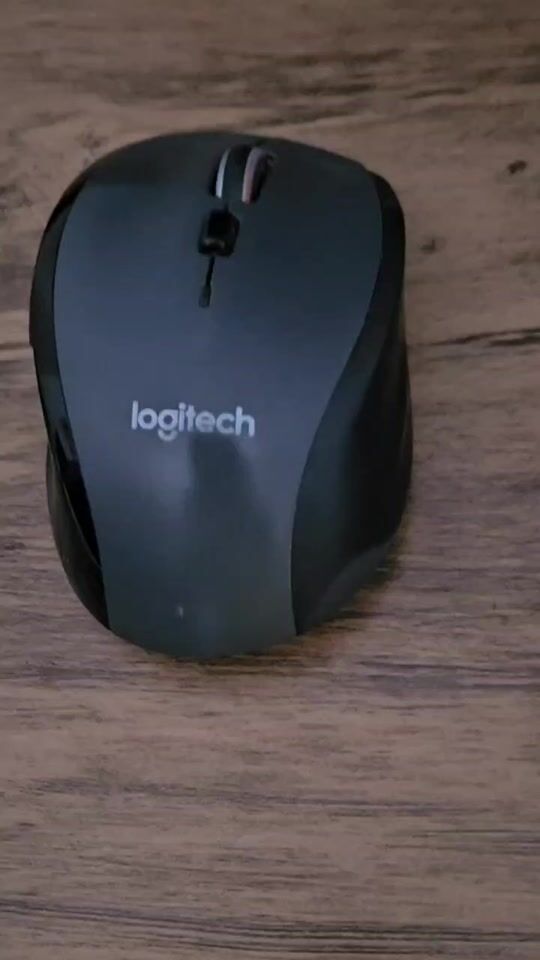 Kleine und benutzerfreundliche kabellose Maus von Logitech